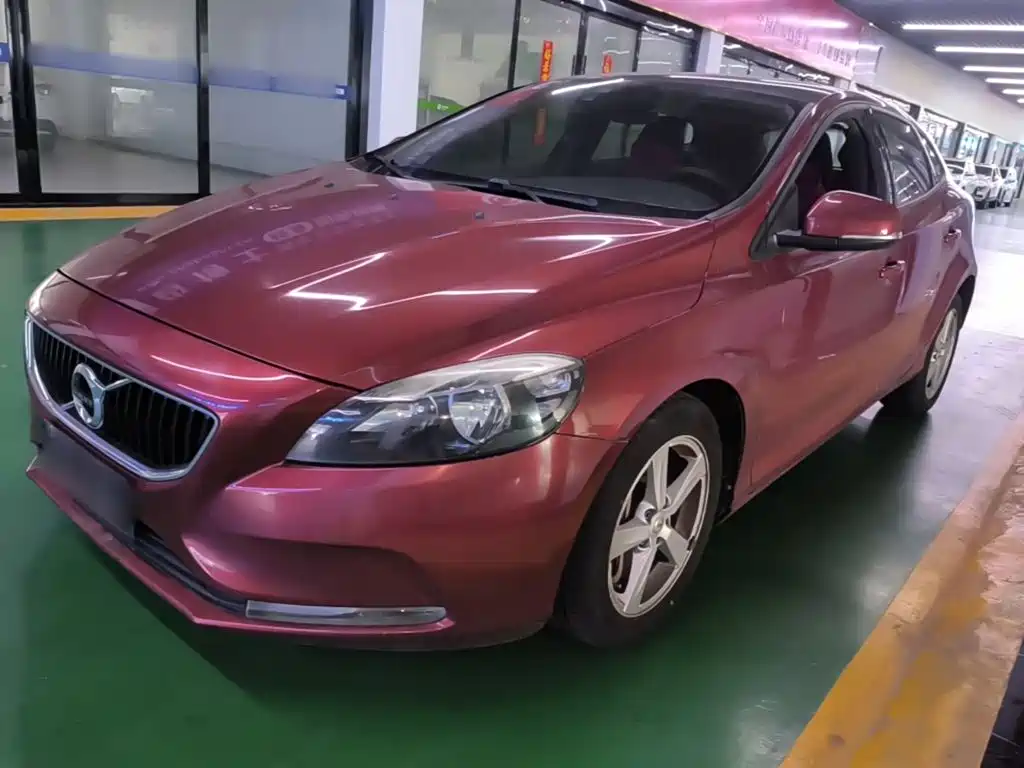 Volvo V40 2017 2017 T3 Momentum