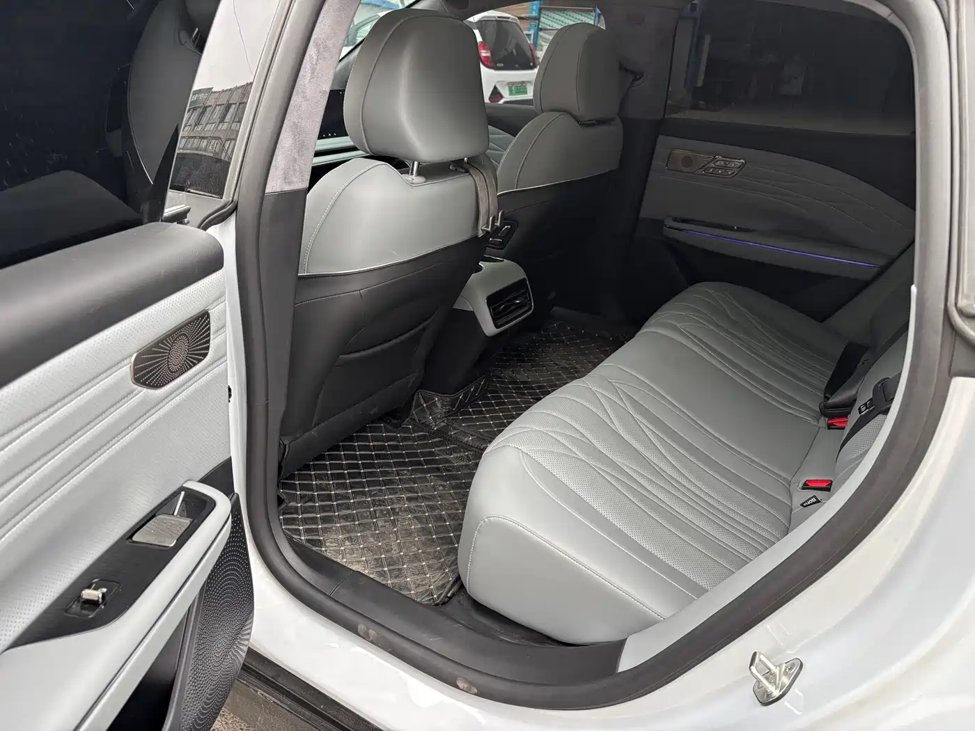 GEELY GALAXY GALAXY E8