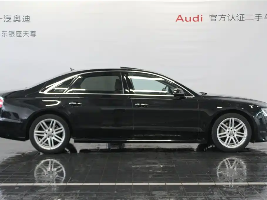 Audi A8 2017 A8L 45 TFSI quattro Comfort фото 4