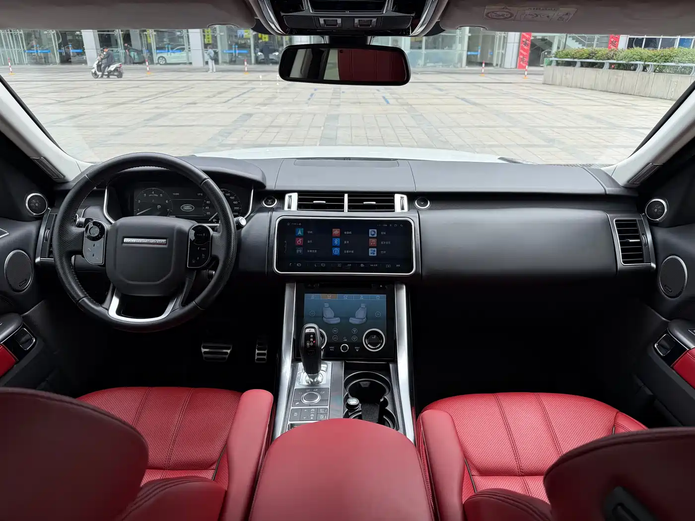 Land Rover Range Rover Sport 2016 Model 3.0 SC V6 HSE DYNAMIC фото 8