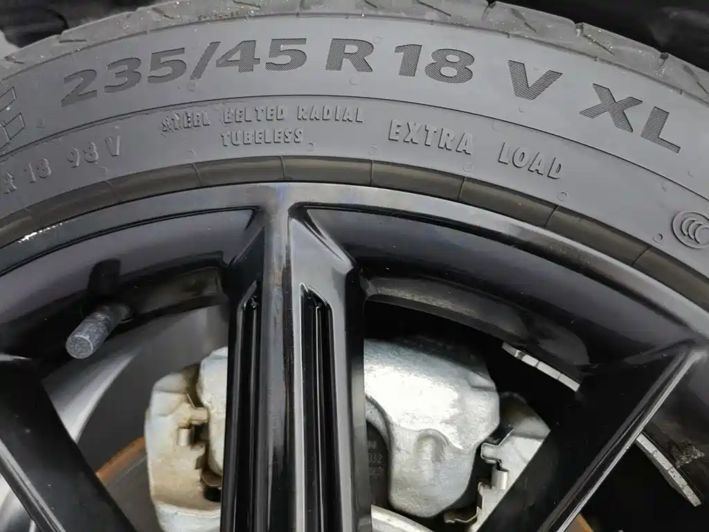Changan UNI-V iDD 2023 2023 ZhiDian iDD 1.5T 113km Smart Fun Edition