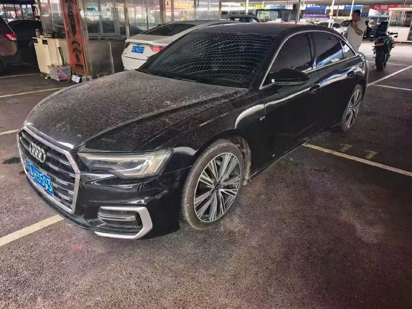 Фото 1 - Audi A6L