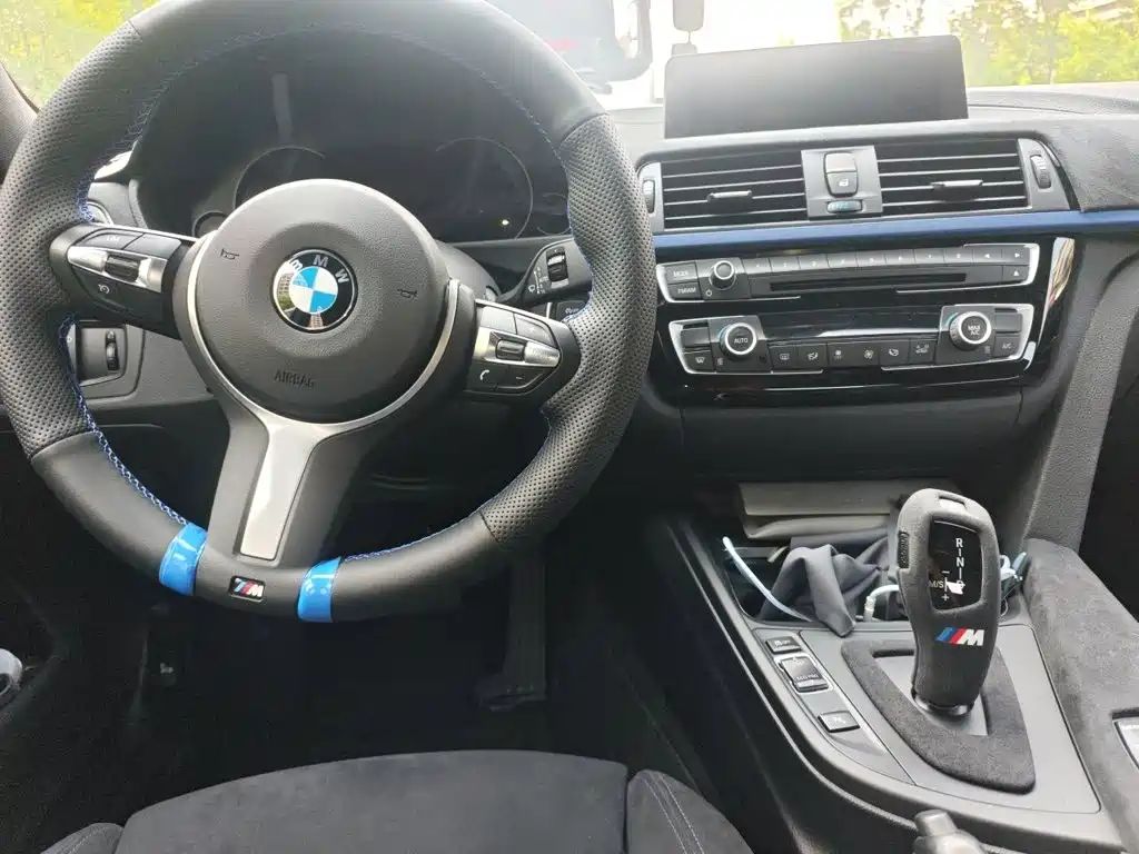Фото 10 - BMW 4 Series
