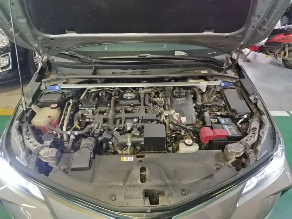 Фото 20 - Toyota Corolla