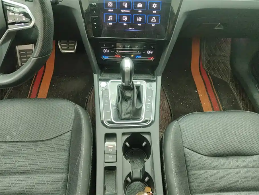 Volkswagen FAW-Volkswagen CC 2023 380TSI Eye-catching Edition фото 16