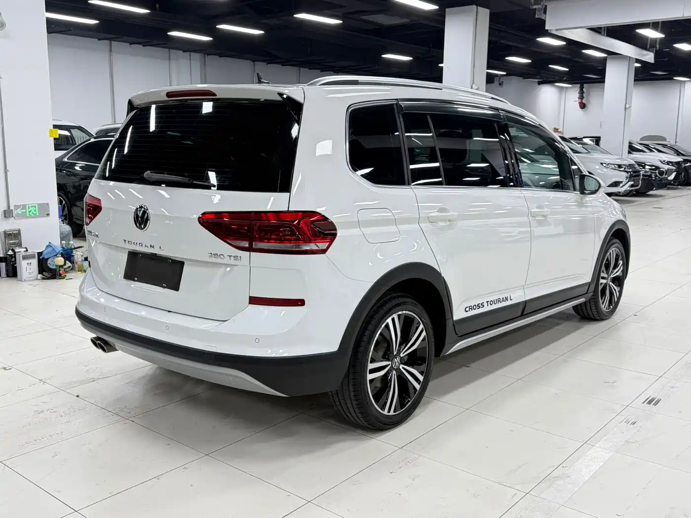 Volkswagen Touran 2022 2022 Touran L 280TSI DSG Frontier Edition 7-seater