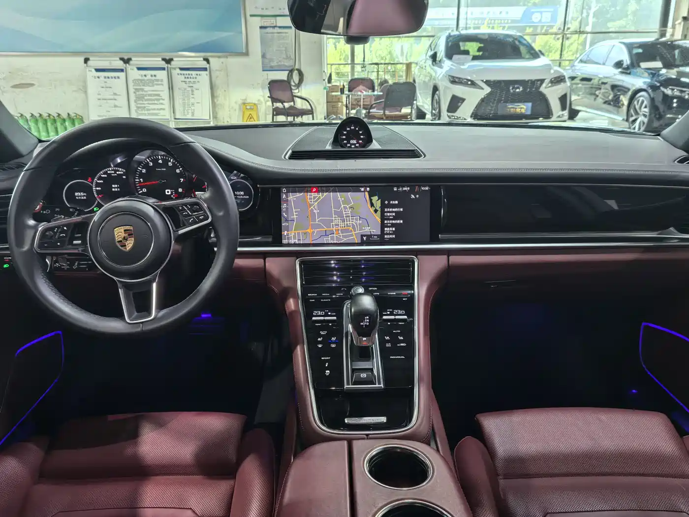 Porsche Panamera 2019 Panamera 4 Executive Long Wheelbase 2.9T фото 14
