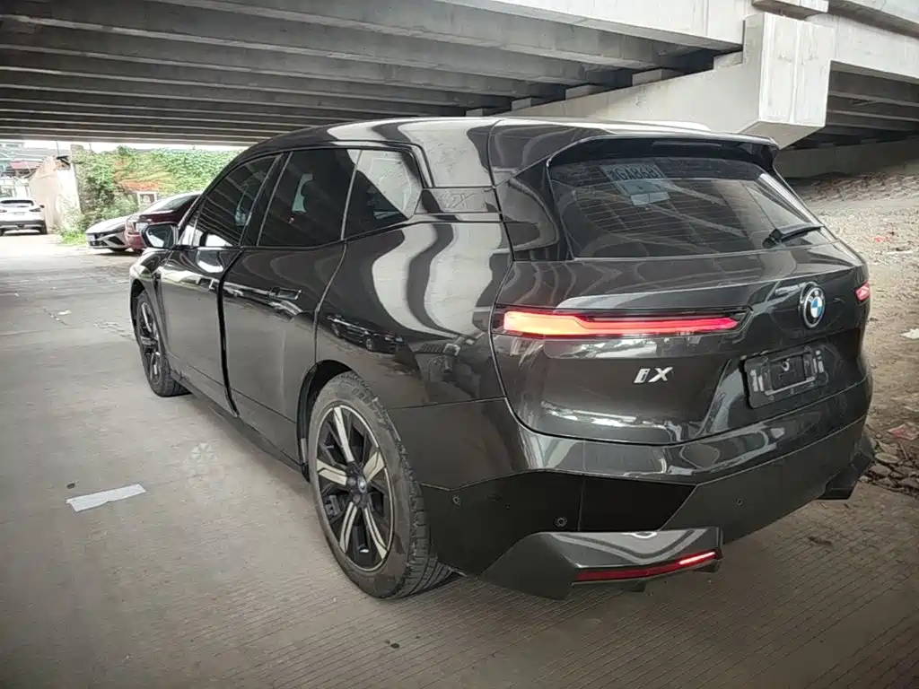 BMW iX 2023 2022 xDrive40