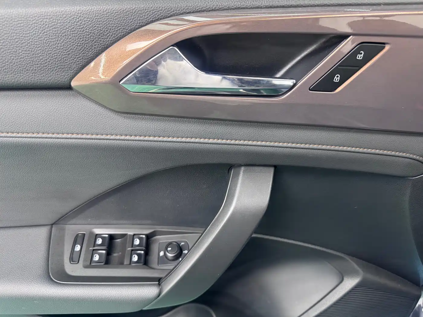 Volkswagen Tharu 2021 Model 280TSI 2WD Luxury Edition фото 19