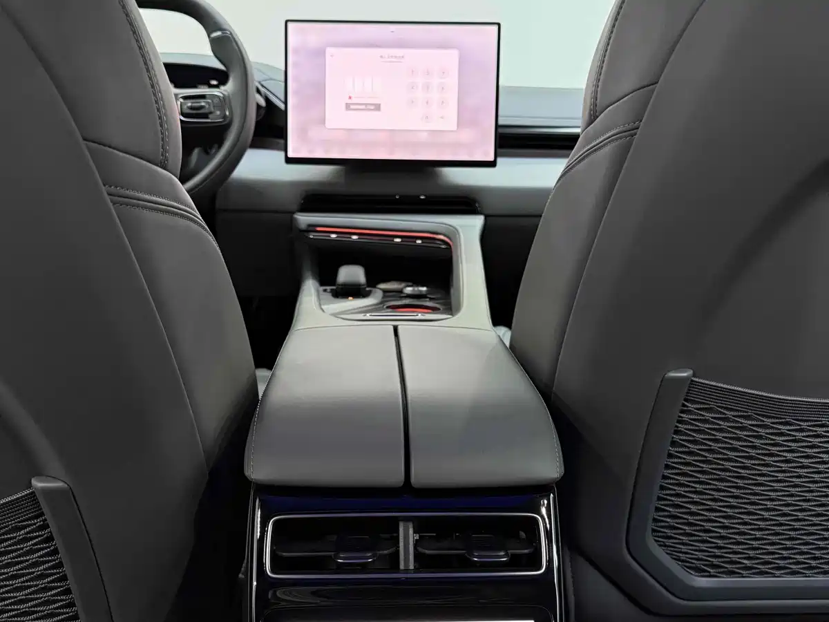 ZEEKR EXTREME KRYPTON 001