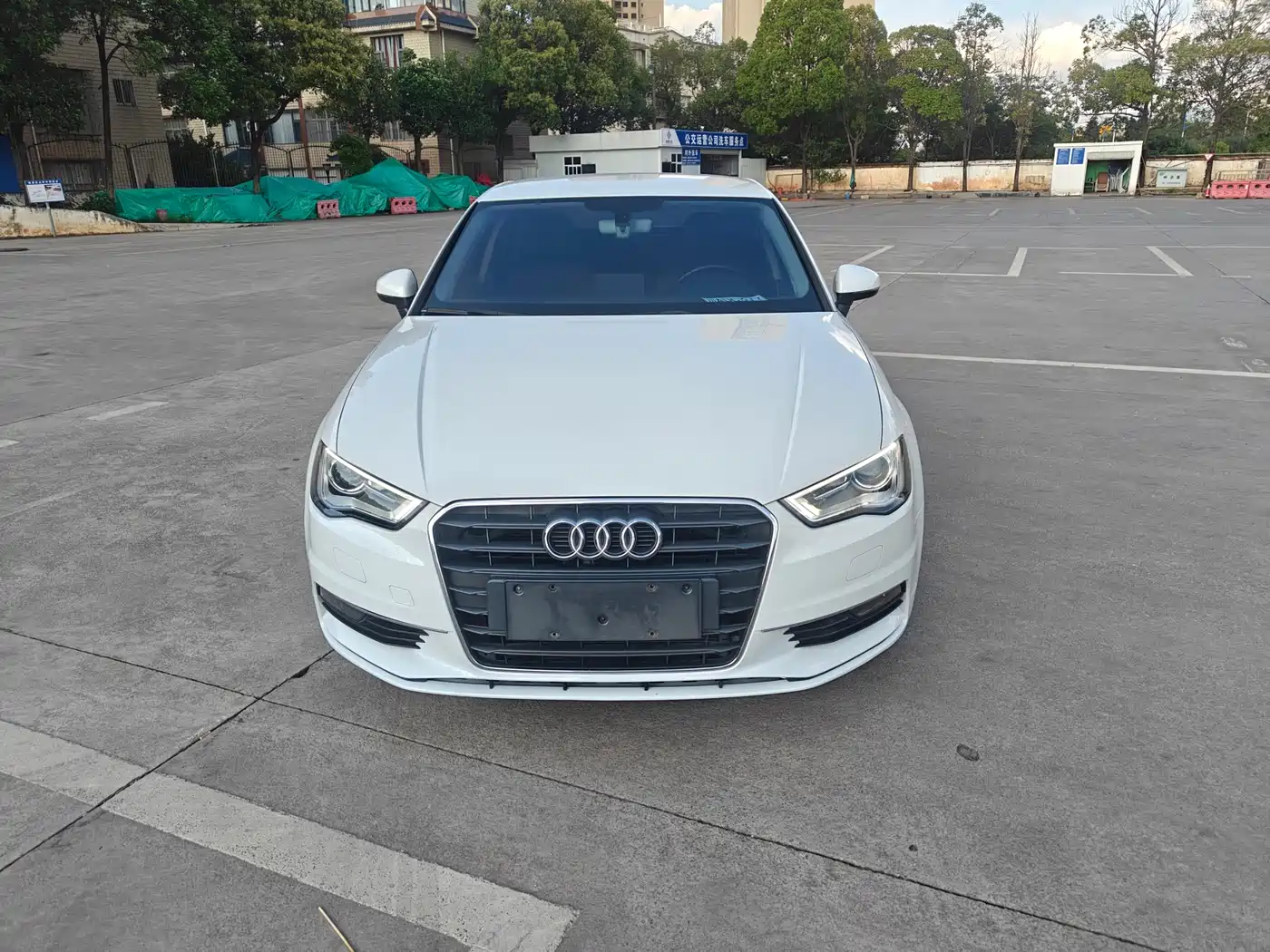 Audi A3 2016 Limousine 35 TFSI Progressive фото 2