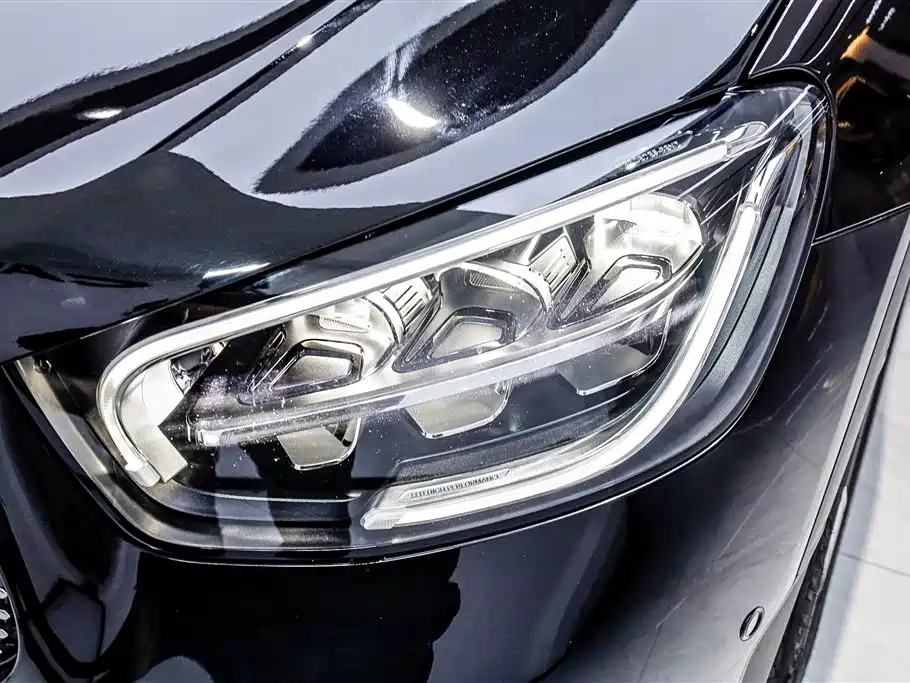 Mercedes-Benz GLC 2022 Facelift GLC 300 L 4MATIC Dynamic Collector's Edition фото 32