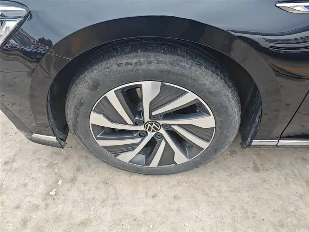 Volkswagen Magotan GTE Plug-in Hybrid 2022 GTE Luxury фото 23
