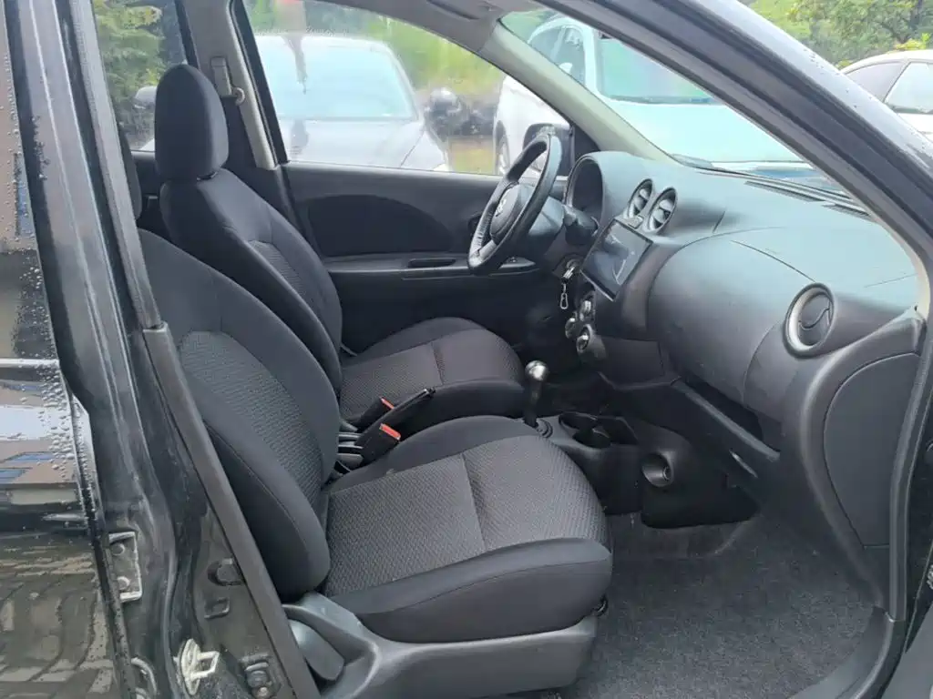 Nissan March 2016 2010 1.5L Automatic Easy Shine Edition