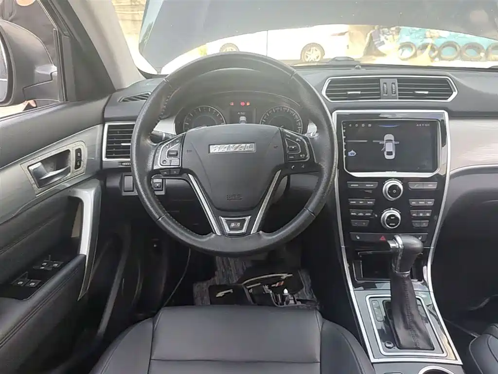 Фото 11 - Haval H2