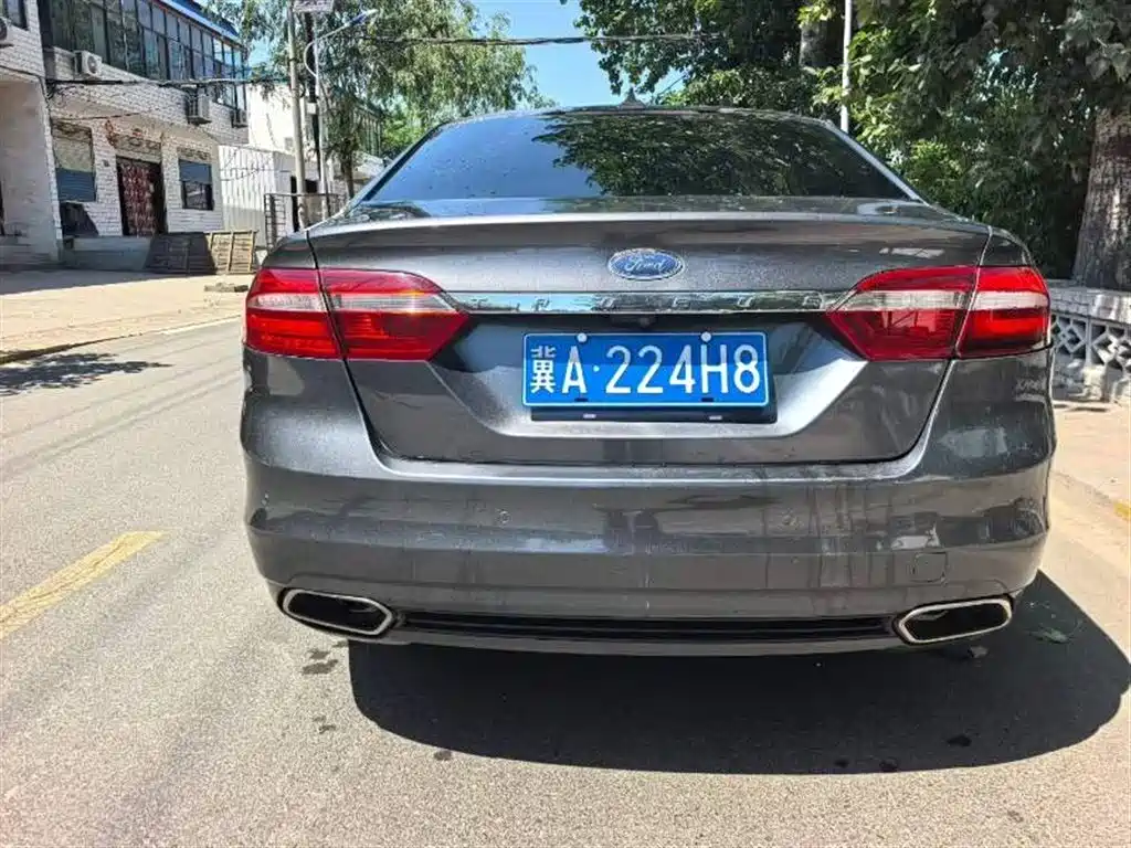 Ford Taurus 2016 EcoBoost 180 Luxury фото 5