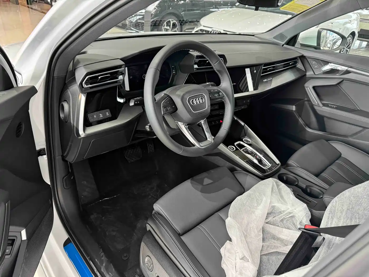 Audi A3 2025 Facelift A3L Limousine 35TFSI Flying Joy Edition фото 2