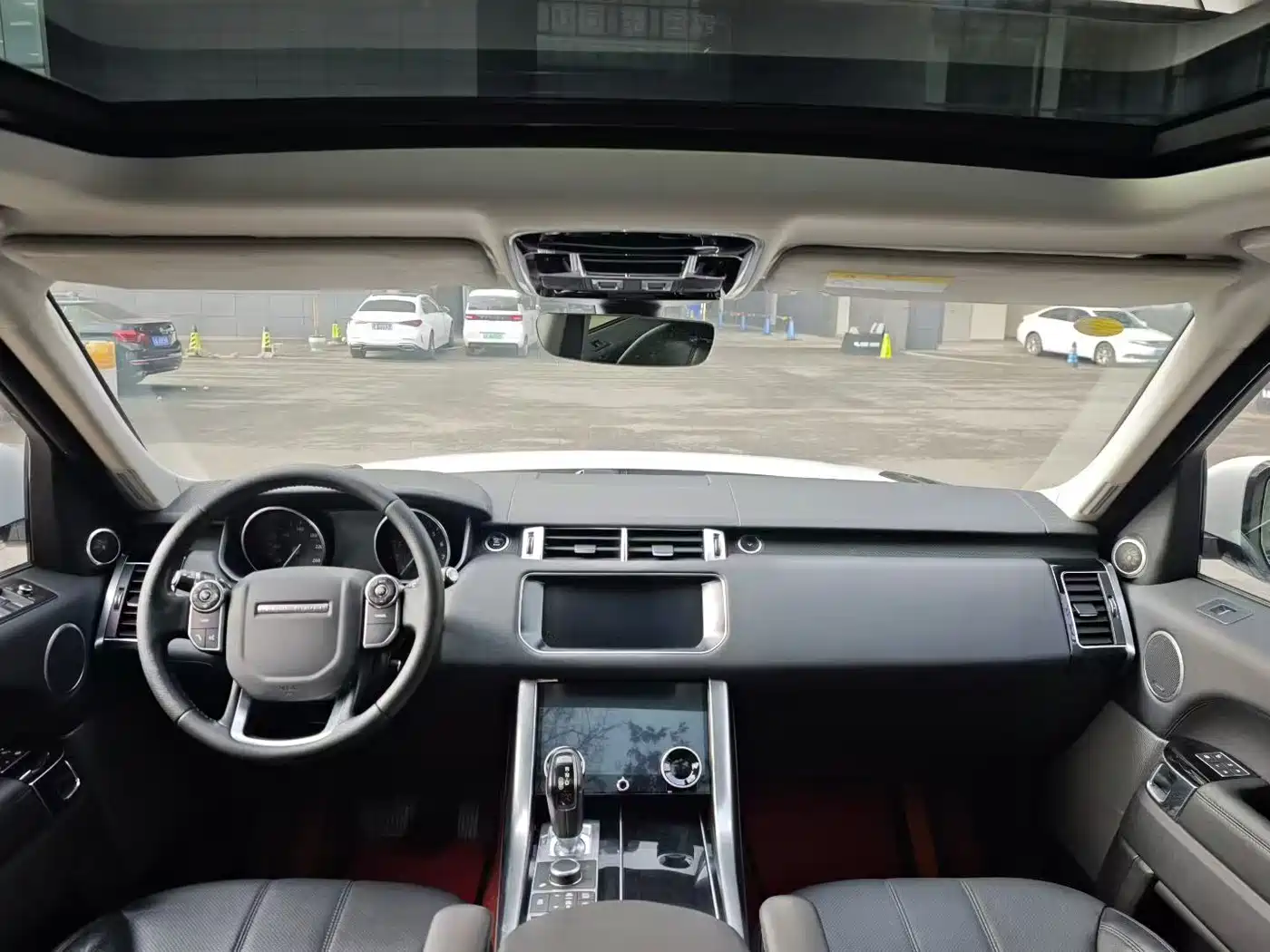 Land Rover Range Rover Sport 2017 3.0 SC V6 HSE фото 5
