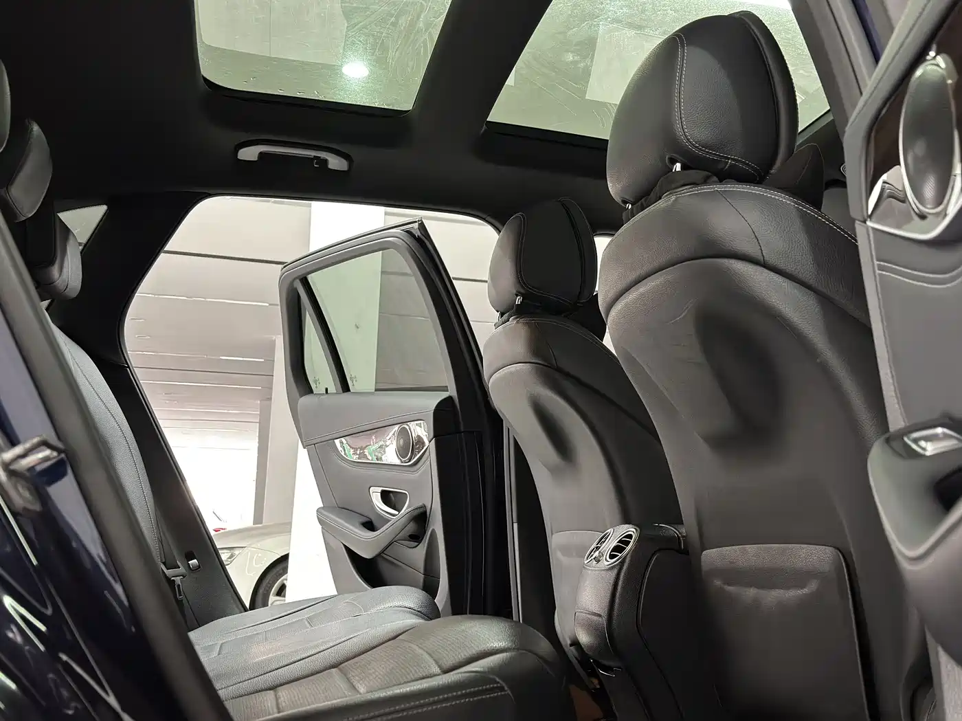 Mercedes-Benz GLC 2018 GLC 260 4MATIC Luxury фото 9