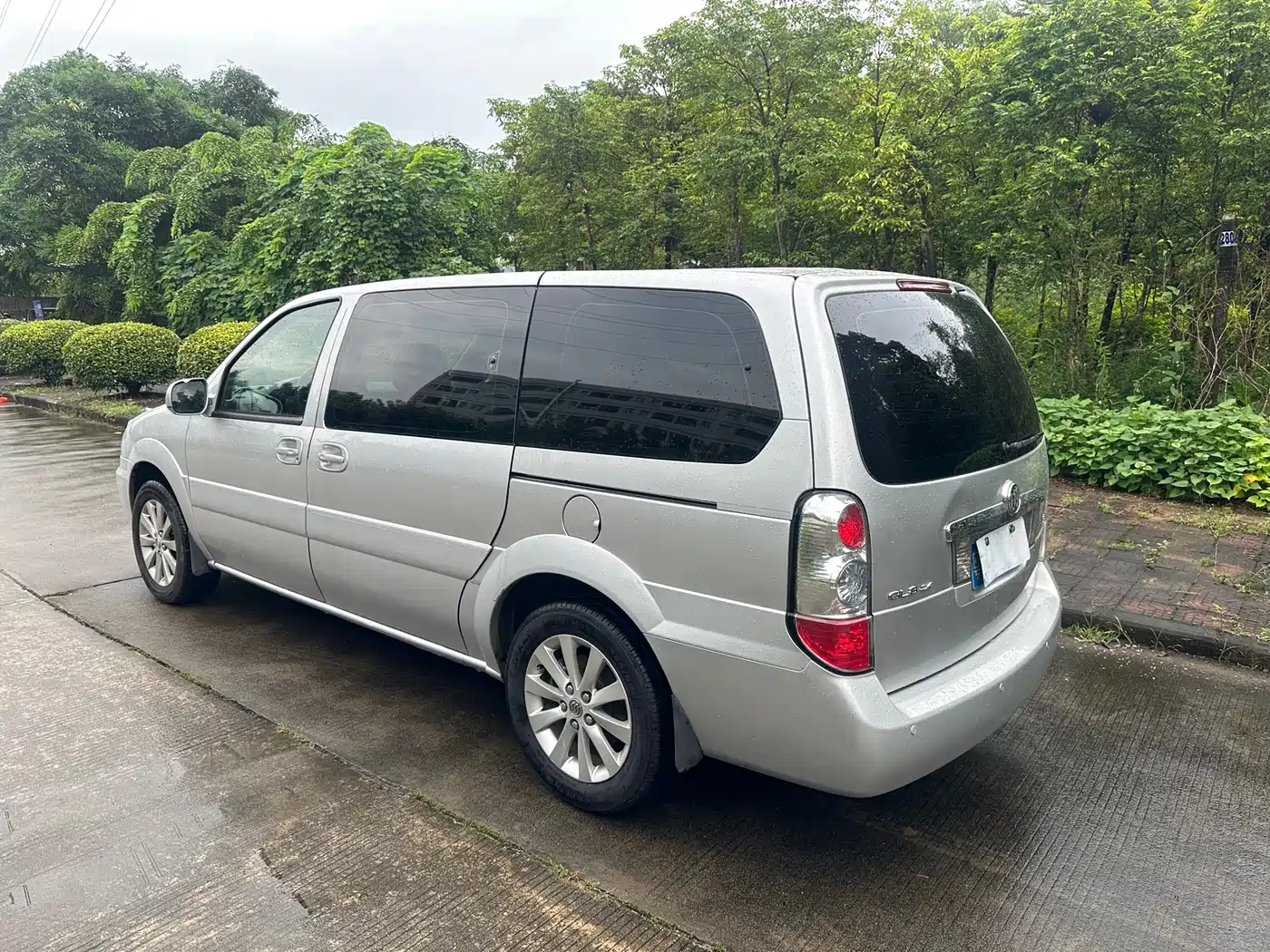 Buick GL8 2014 2.4L Classic Edition фото 5