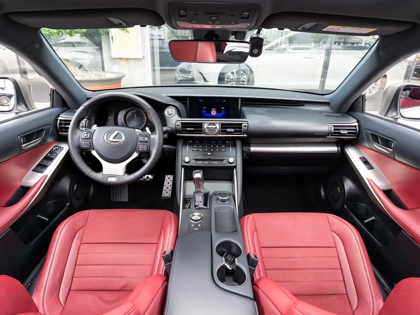 Lexus IS 2017 300 F SPORT фото 13