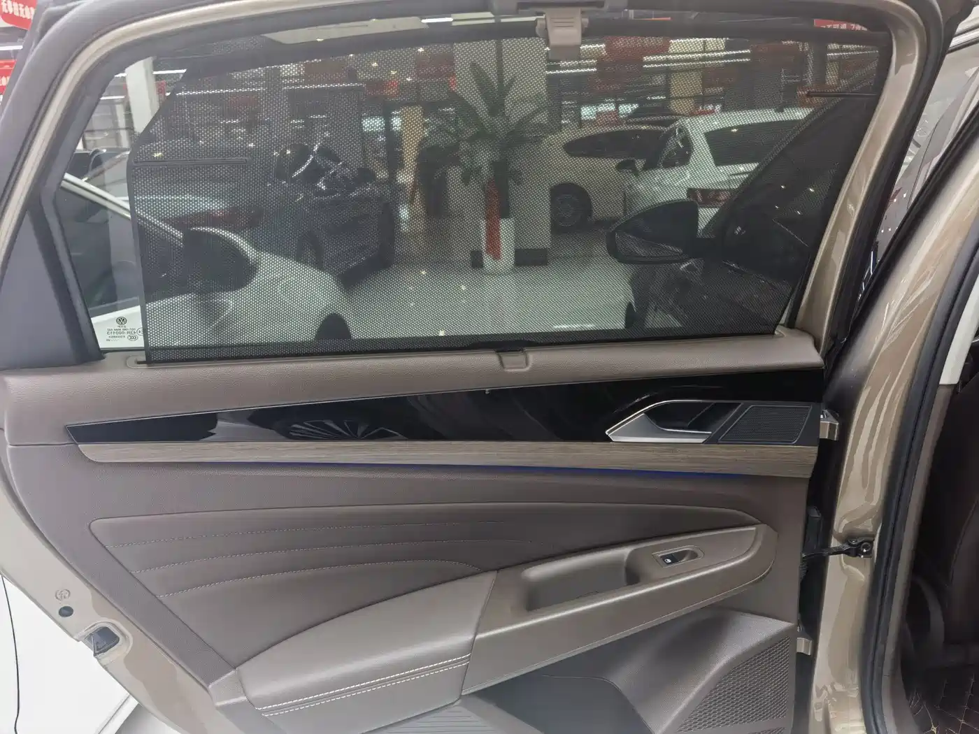 Volkswagen Passat 2020 330TSI Luxury Edition China VI фото 13