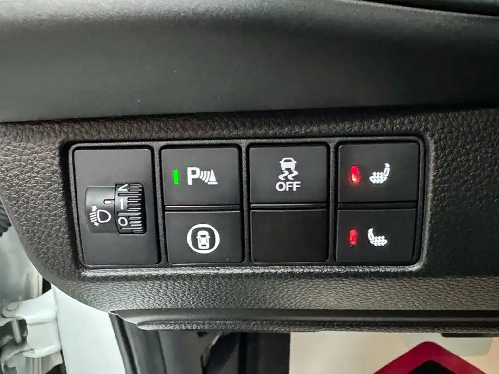 Фото 16 - Honda Vezel