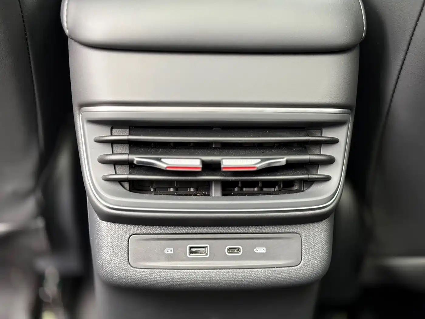 Hongqi HS3 PHEV 2025 125km Jingwei 2 Million Commemorative Edition фото 16