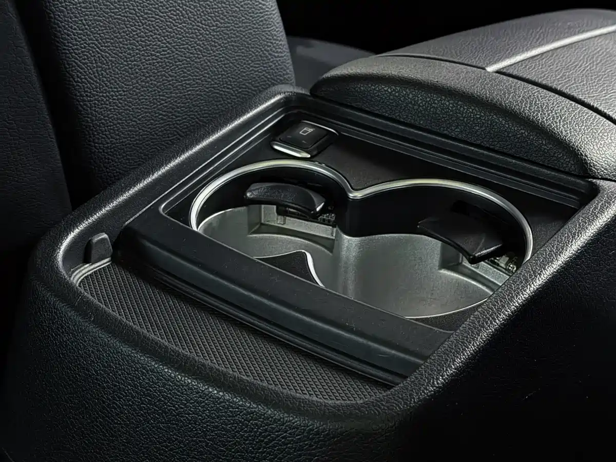 Mercedes-Benz V-Class 2022 V 260 Pilot Edition фото 4