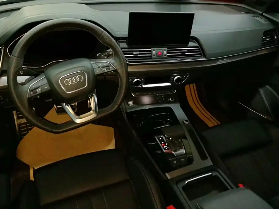 Audi Q5L 2026 2025 Model Year Facelift 45th Anniversary Edition 45 TFSI Luxury Dynamic
