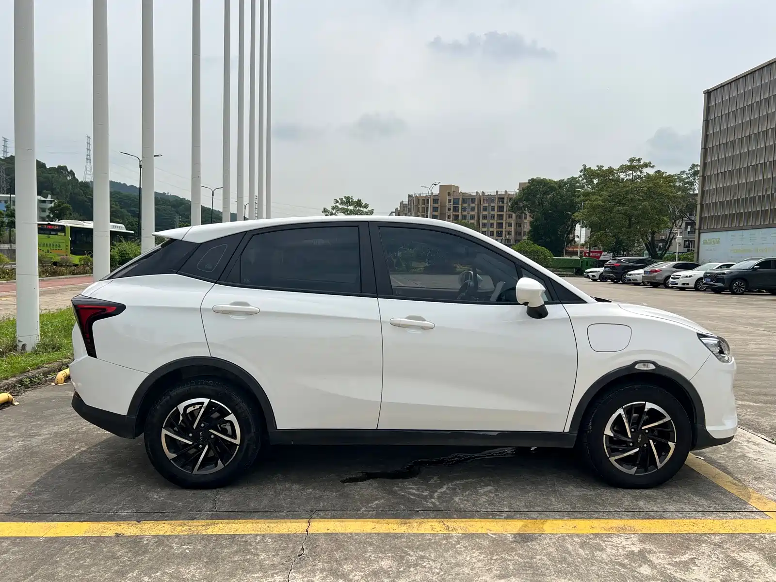Фото 10 - Nezha Auto Nezha V