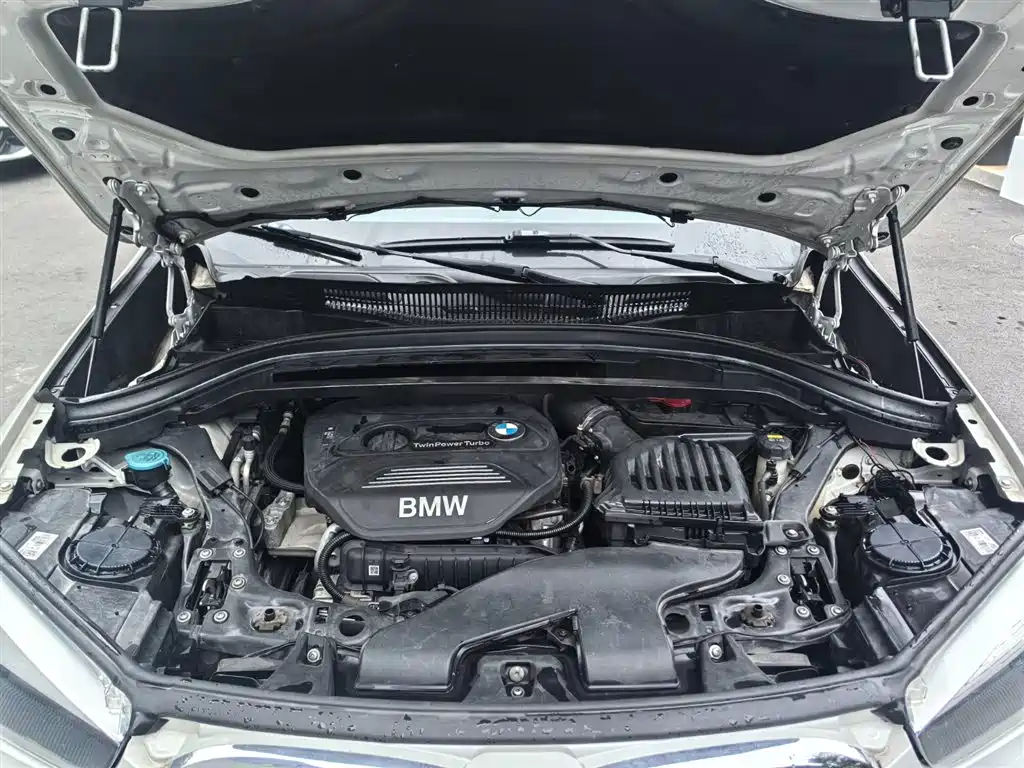 BMW X1 2016 sDrive18Li Fashion Model фото 21