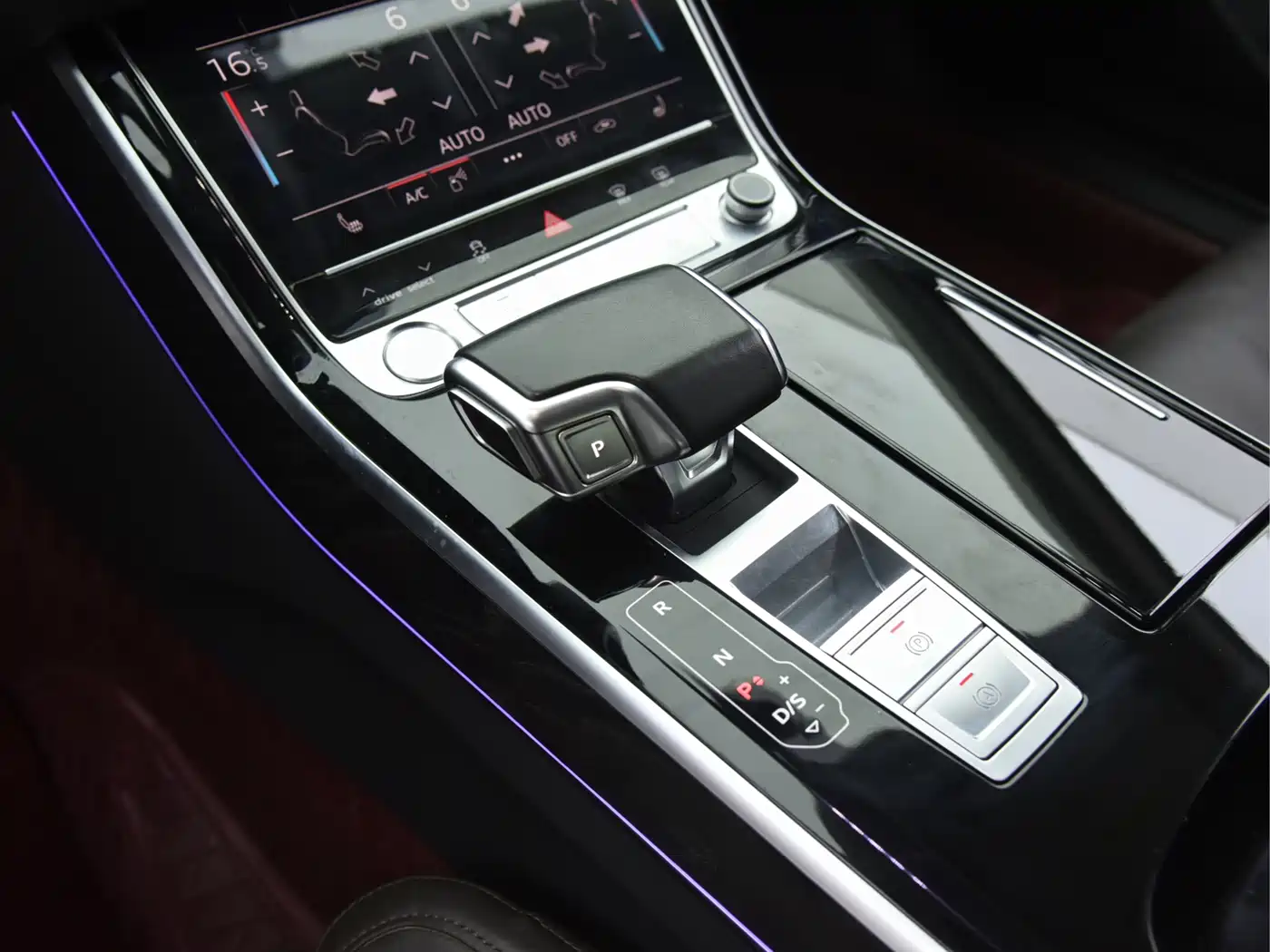 Audi A8 2019 Plus A8L 50 TFSI quattro Comfort фото 9