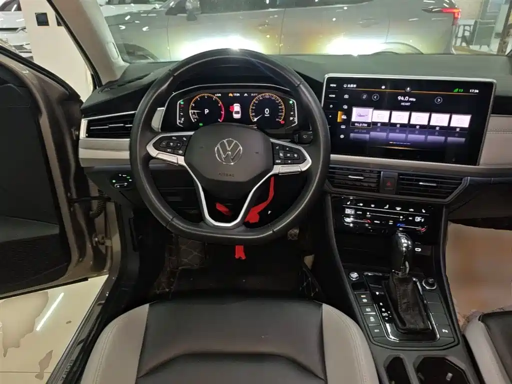 Volkswagen Bora 2023 280TSI DSG Prestige Edition фото 7