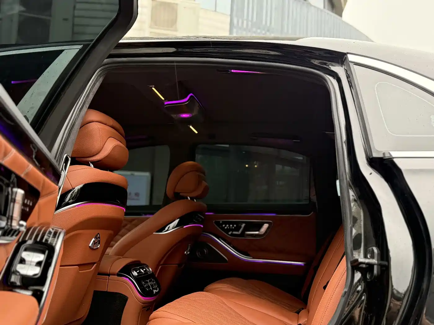 Mercedes-Benz S-Class 2011 2010 S 300 L Premium