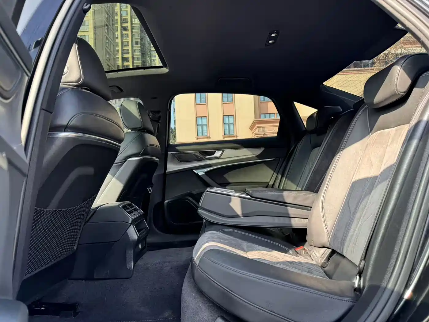 Audi A6L 2022 40 TFSI Luxury Dynamic фото 11