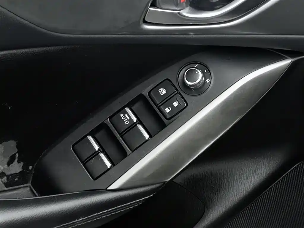 Mazda CX-4 2018 Model 2.0L Automatic 2WD Skyactiv Dynamic (China V) фото 9
