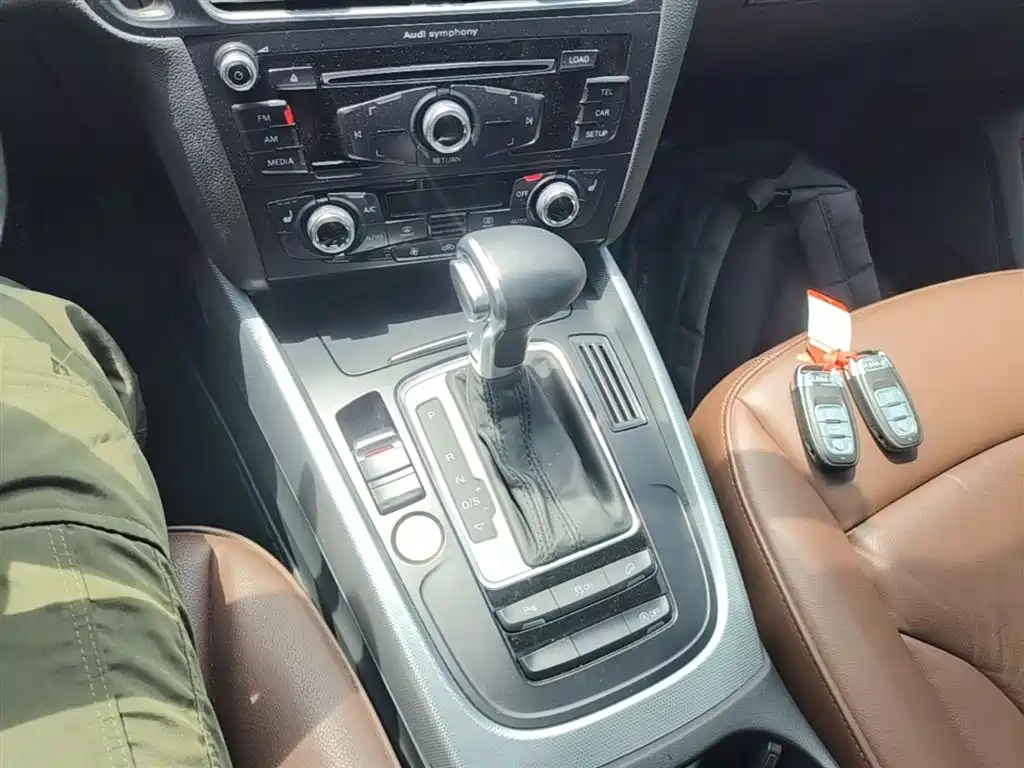 AUDI Q5