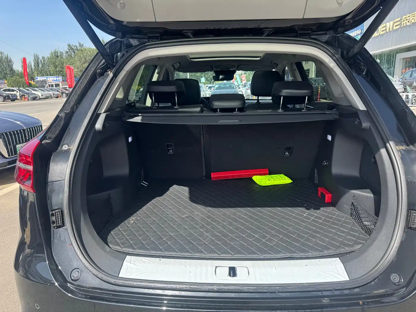 Hongqi HS5 2022 2.0T Smart Connect Flagship AWD Edition фото 8