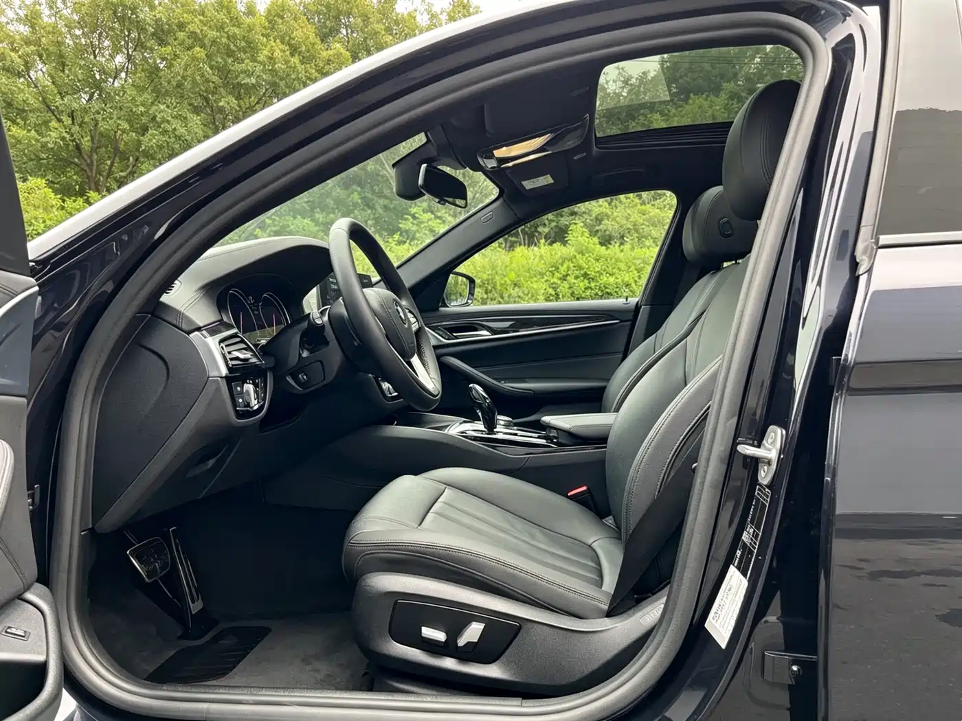 BMW 5 Series 2018 525Li M Sport Package фото 6