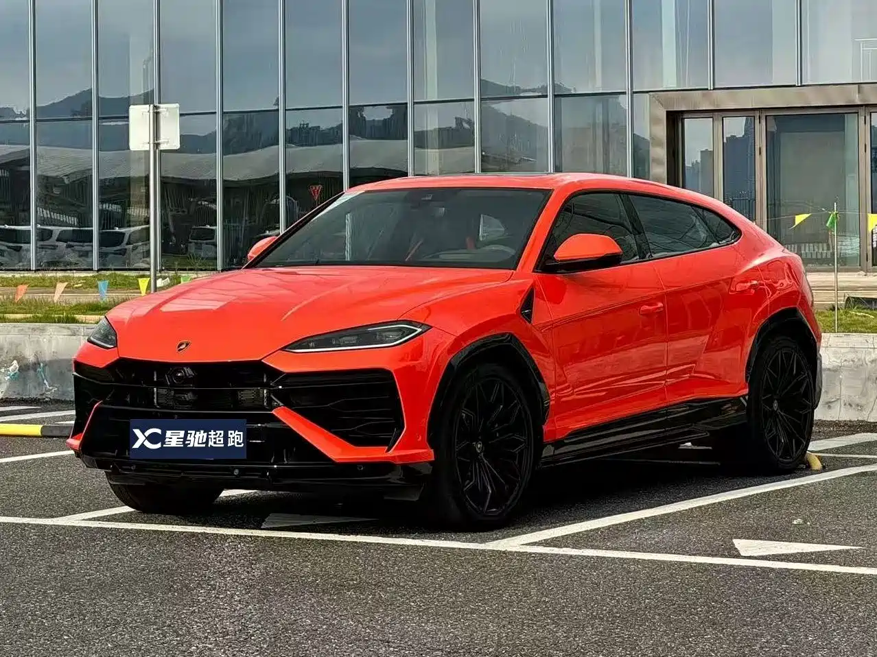 Lamborghini Urus SE 2025 2025 4.0T Standard Edition
