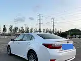 Фото 9 - Lexus ES