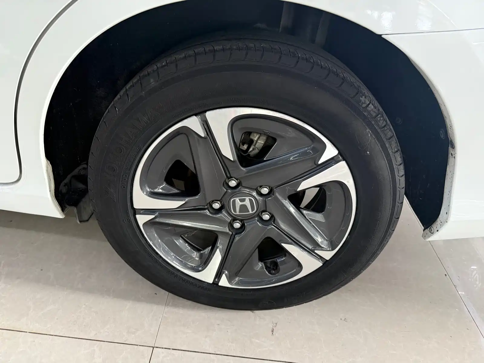 صورة 14 - Honda ENVIX
