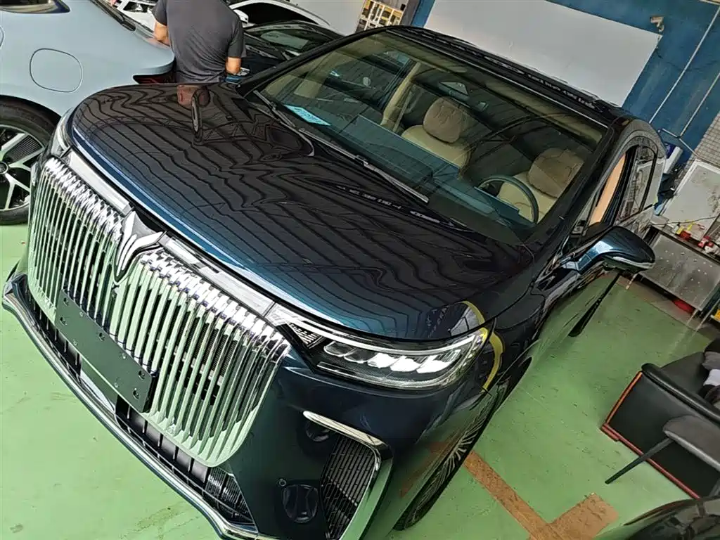 Voyah Auto Voyah Dreamer 2025 PHEV 4WD Kunpeng Premium Edition
