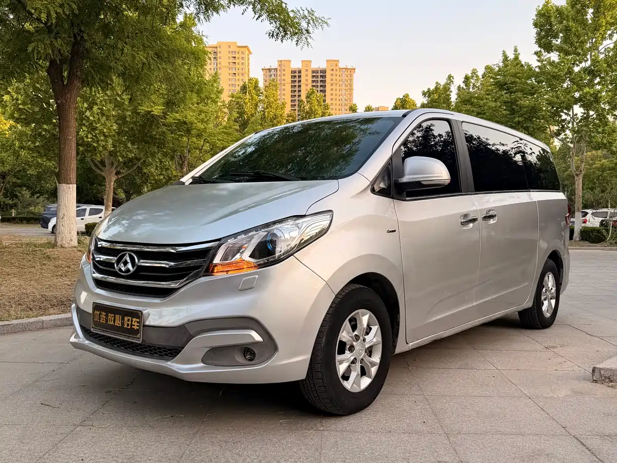SAIC Maxus Maxus G10 2014 2.0T Automatic Luxury Executive Edition