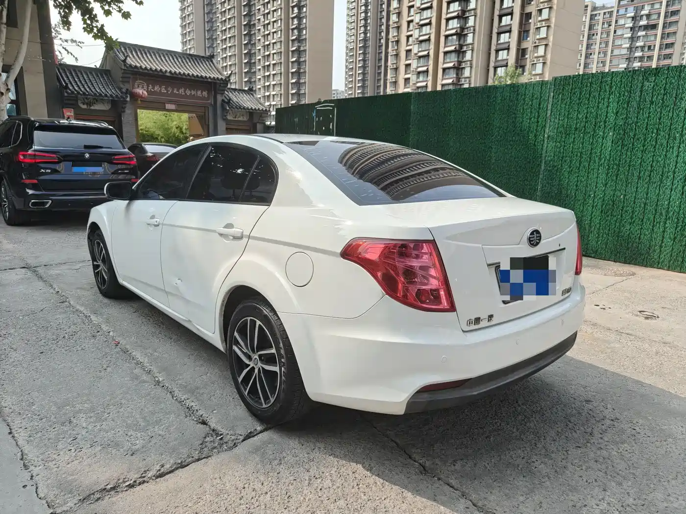 Besturn B50 2014 2013 1.6L Manual Comfort