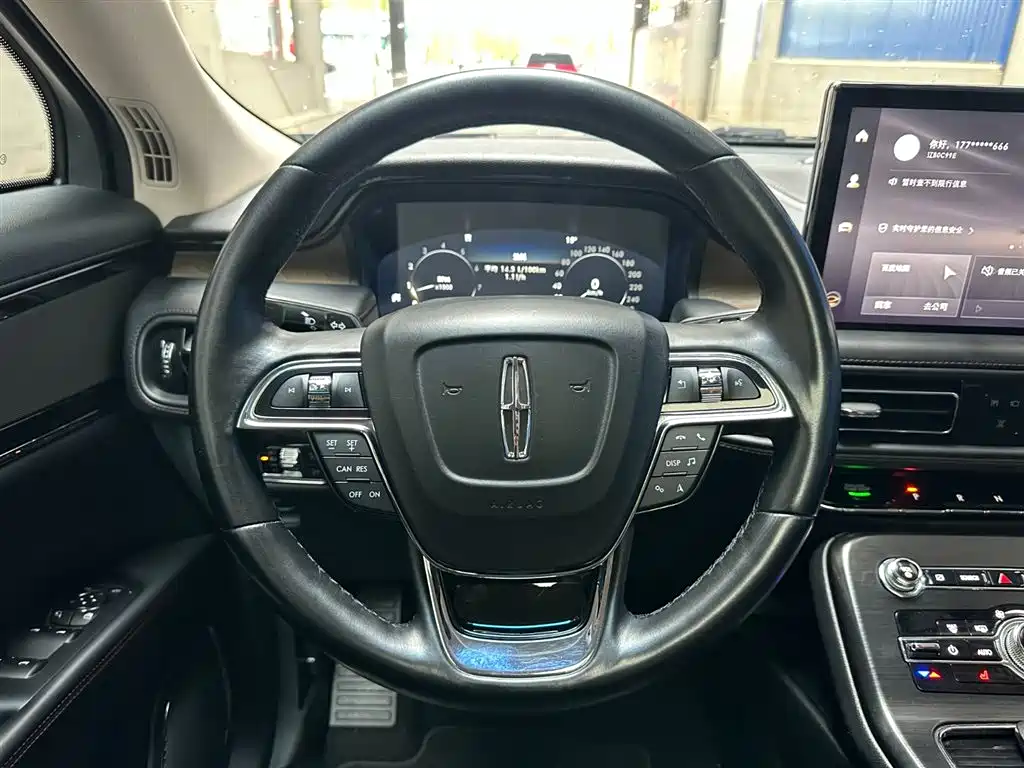 LINCOLN NAVIGATOR