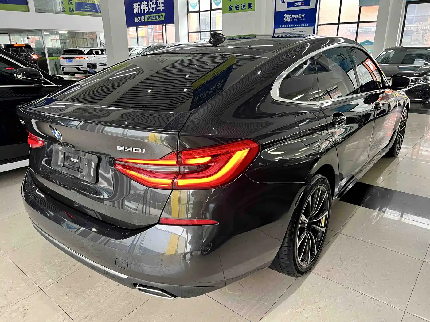 BMW 6 Series GT 2019 630i Luxury Design Package фото 13