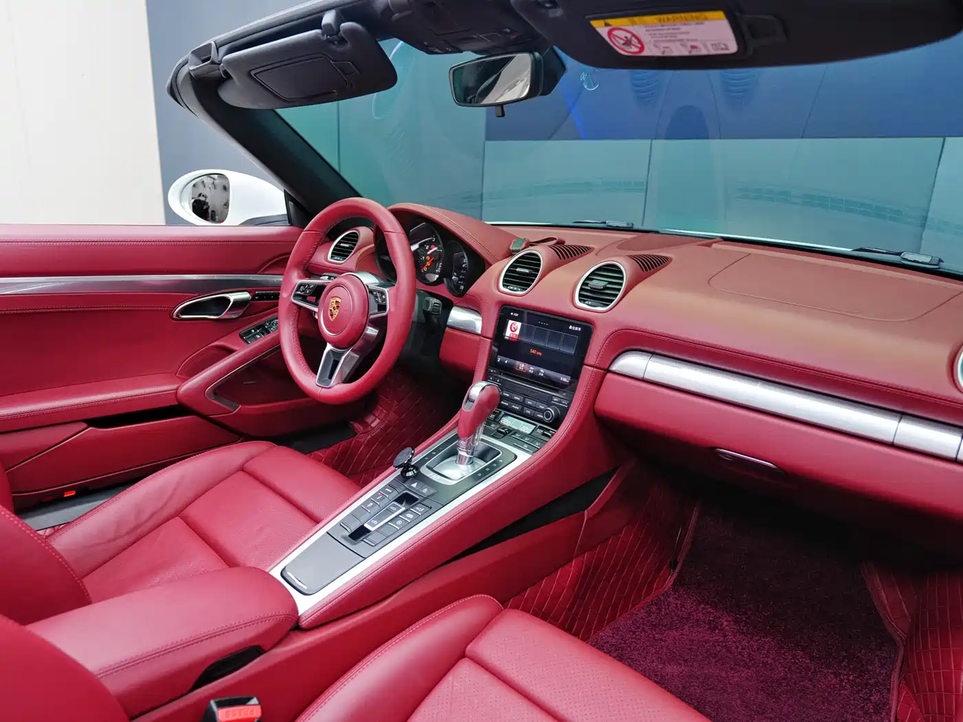 PORSCHE 718
