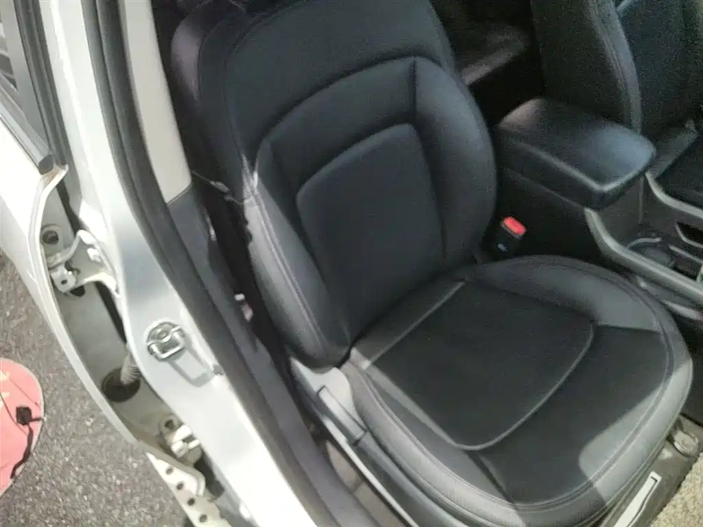 Kia Sportage 2015 2.0L Automatic 2WD GLS фото 25